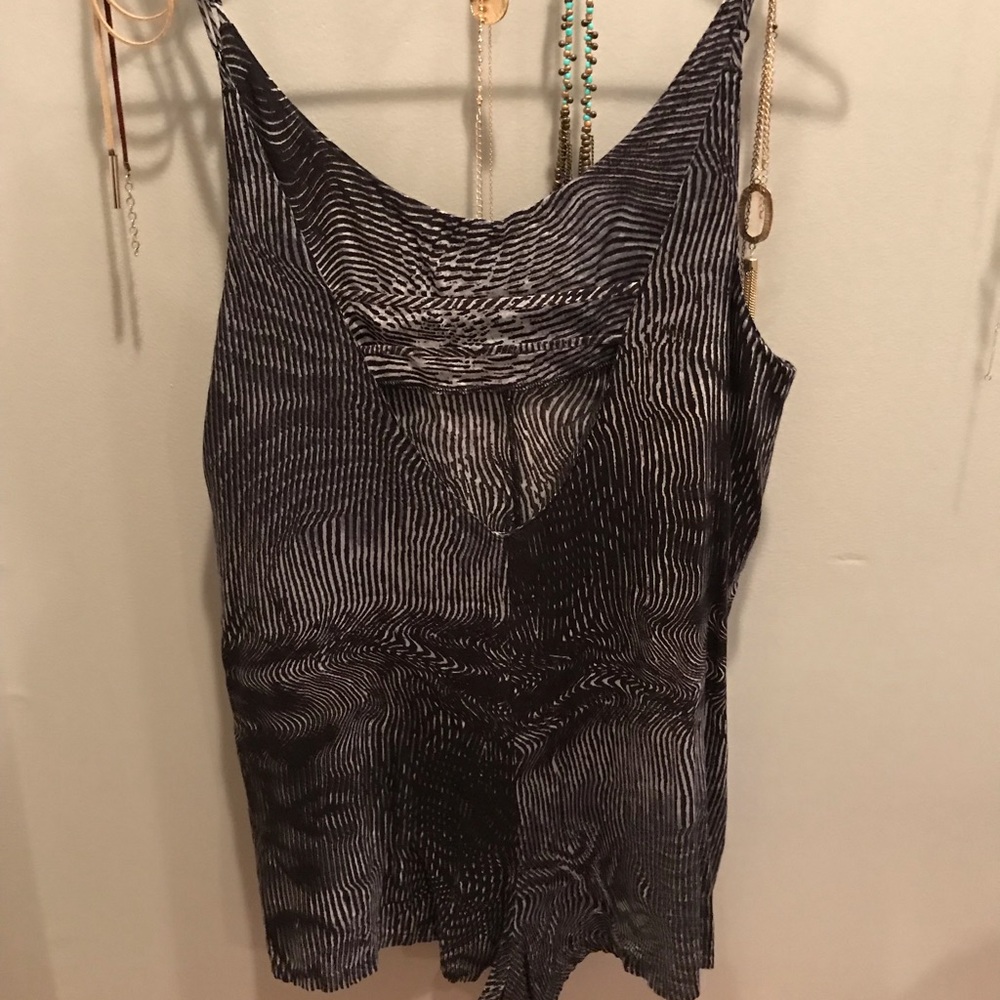 Romper - Picture 2 of 3
